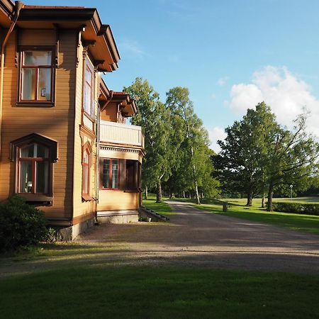 Naeaes Slott Floda (Lerum) Exterior foto