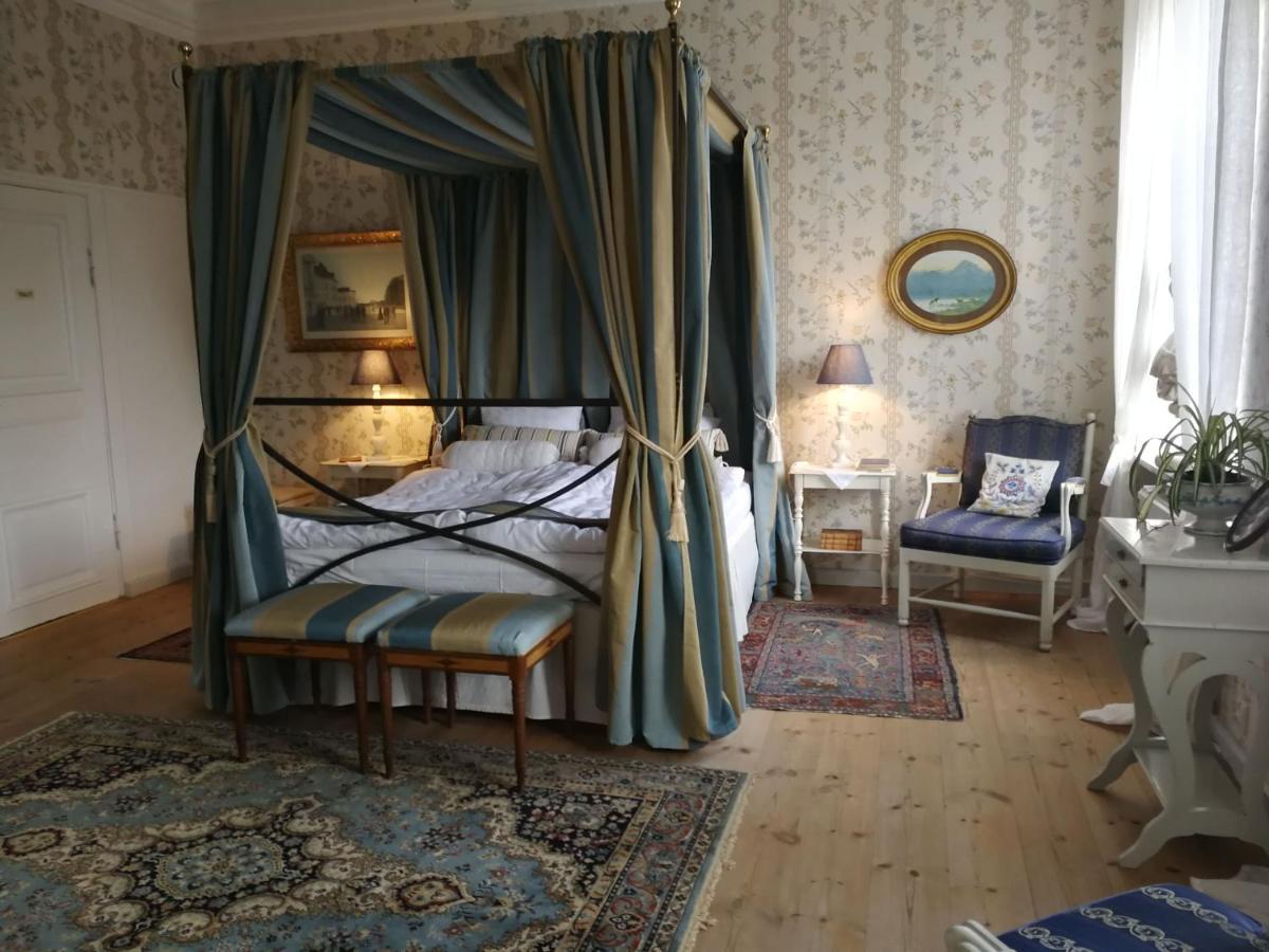 Naeaes Slott Floda (Lerum) Exterior foto