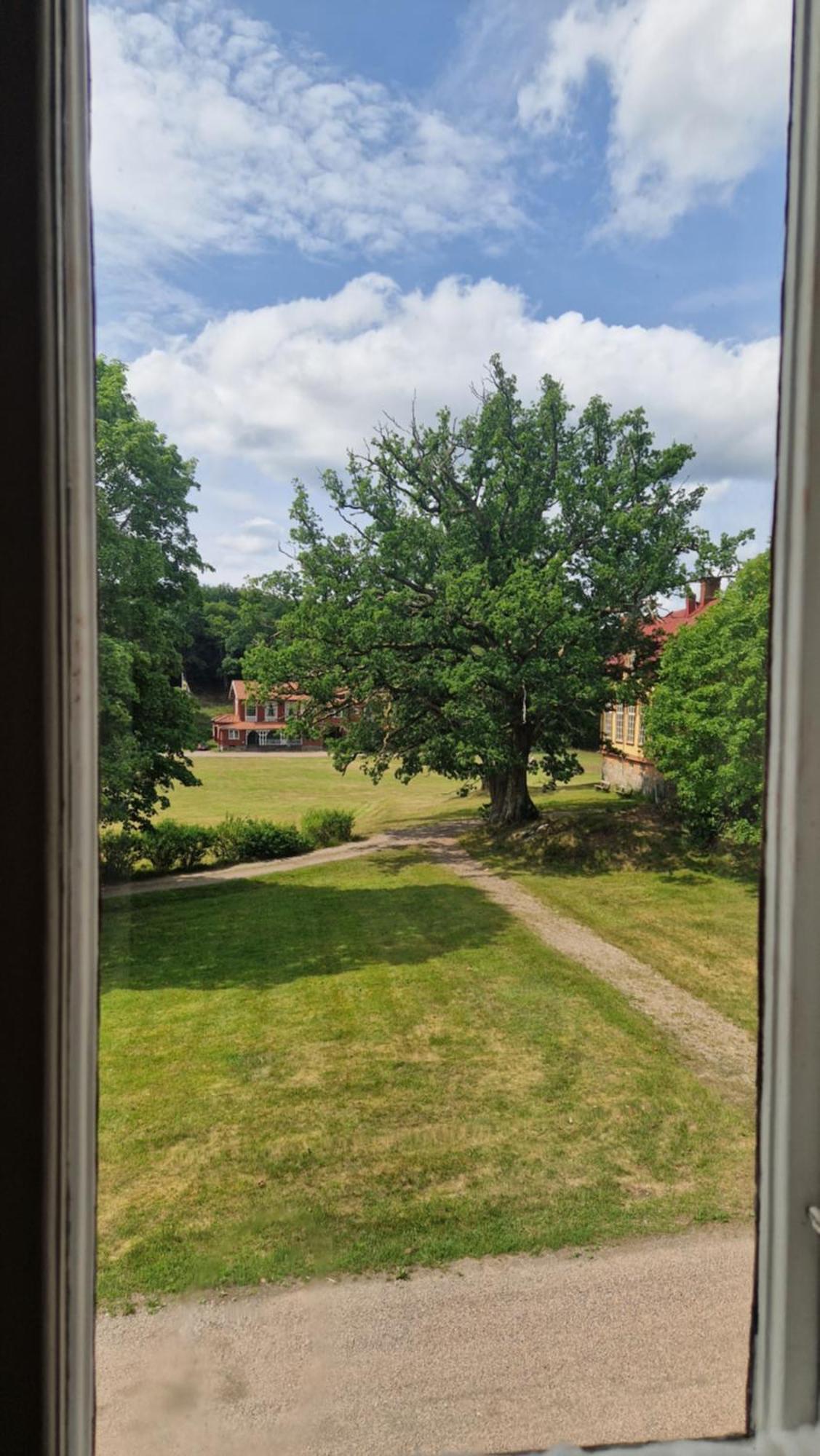 Naeaes Slott Floda (Lerum) Exterior foto