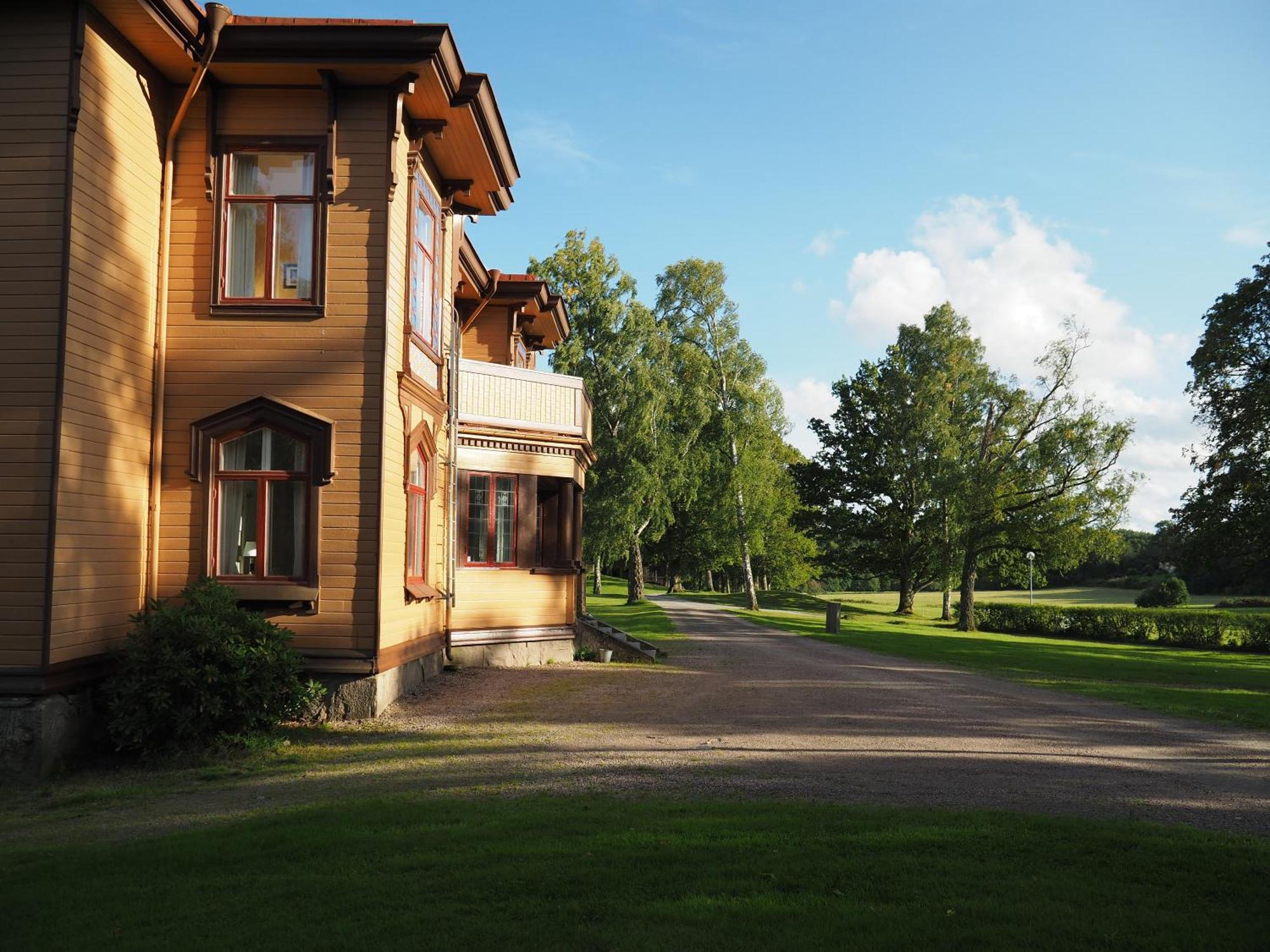 Naeaes Slott Floda (Lerum) Exterior foto